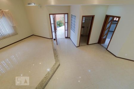 Sala de casa para alugar com 4 quartos, 330m² em Parque Imperador, Campinas