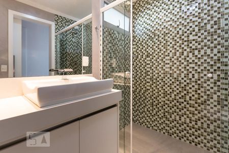 Apartamento à venda com 183m², 2 quartos e 2 vagasBanheiro da Suíte