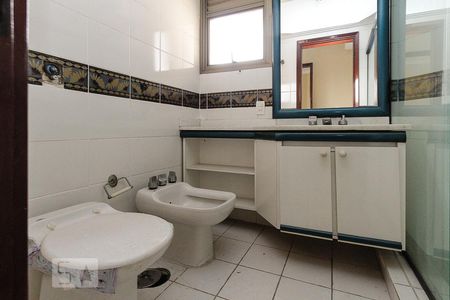 Apartamento para alugar com 335m², 4 quartos e 3 vagasBanheiro Social