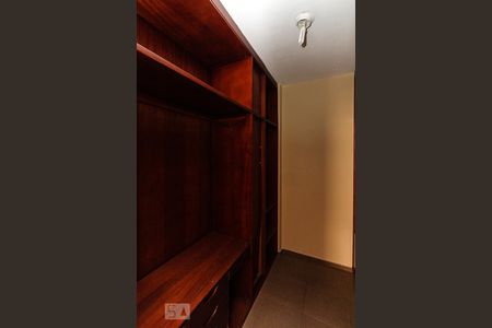 Apartamento para alugar com 335m², 4 quartos e 3 vagasCloset suite 02