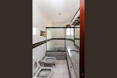 Apartamento para alugar com 335m², 4 quartos e 3 vagasBanheiro suite 02