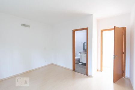 Casa de condomínio à venda com 433m², 4 quartos e 5 vagasSuíte 1