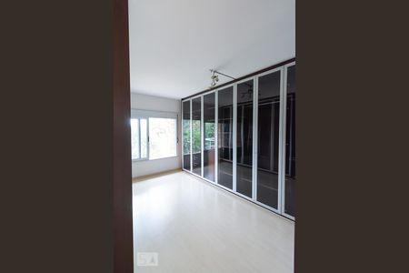 Casa de condomínio à venda com 433m², 4 quartos e 5 vagasSuíte 4