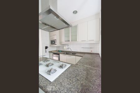 Casa de condomínio à venda com 433m², 4 quartos e 5 vagasCozinha