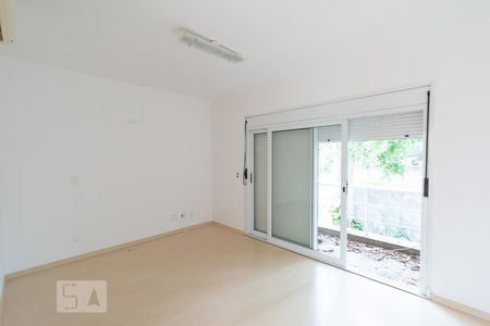 Casa de condomínio à venda com 433m², 4 quartos e 5 vagasSuíte 2