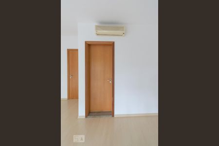 Casa de condomínio à venda com 433m², 4 quartos e 5 vagasSuíte 2