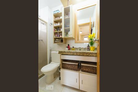 Apartamento para alugar com 131m², 3 quartos e 2 vagas Apartamento para alugar com 131m², 3 quartos e 2 vagasBanheiro Suíte