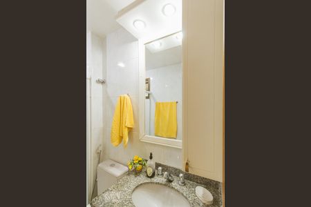 Apartamento para alugar com 131m², 3 quartos e 2 vagas Apartamento para alugar com 131m², 3 quartos e 2 vagasBanheiro Social