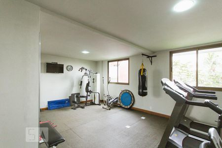 Apartamento para alugar com 131m², 3 quartos e 2 vagas Apartamento para alugar com 131m², 3 quartos e 2 vagasÁrea Comum - Academia