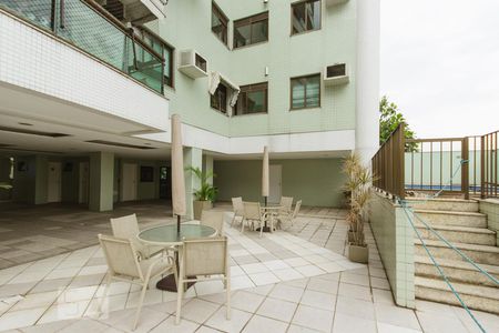 Apartamento para alugar com 131m², 3 quartos e 2 vagas Apartamento para alugar com 131m², 3 quartos e 2 vagasÁrea Comum