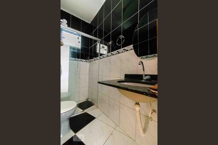 Banheiro de apartamento para alugar com 1 quarto, 60m² em Setor Habitacional Vicente Pires (taguatinga), Brasília