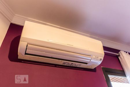 Detalhe da Suíte 1 de apartamento para alugar com 3 quartos, 210m² em Empresarial 18 do Forte, Barueri