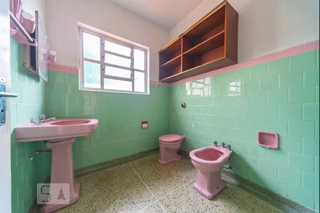 Banheiro  de casa para alugar com 1 quarto, 70m² em Jardim Bela Vista, Santo André