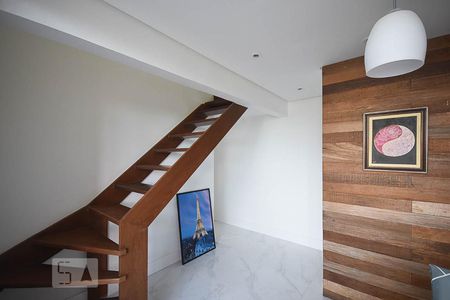 Escada de apartamento à venda com 1 quarto, 65m² em Paraíso do Morumbi, São Paulo
