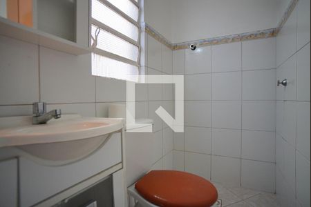 Casa à venda com 220m², 4 quartos e 3 vagasBanheiro de serviço