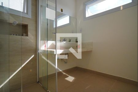 Casa à venda com 220m², 4 quartos e 3 vagasBanheiro da Suíte