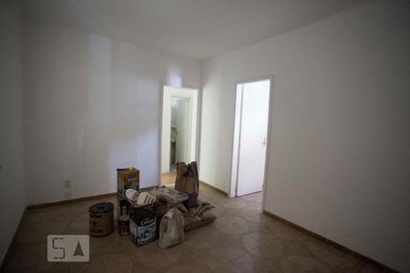 Sala de casa de condomínio para alugar com 3 quartos, 100m² em Centro, Niterói