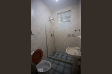 Banheiro de casa de condomínio à venda com 3 quartos, 100m² em Centro, Niterói