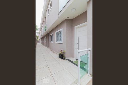 Casa de condomínio à venda com 84m², 2 quartos e 2 vagasCorredor