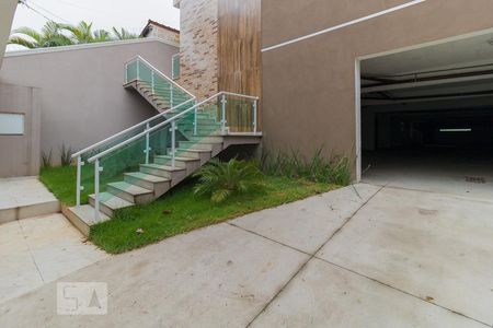 Casa de condomínio à venda com 84m², 2 quartos e 2 vagasFrente