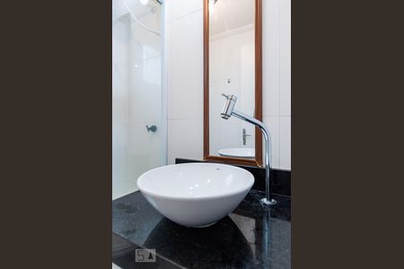 Banheiro de apartamento para alugar com 2 quartos, 50m² em Jardim Myrian Moreira da Costa, Campinas