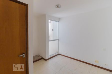 Quarto 1 de casa de condomínio para alugar com 2 quartos, 60m² em Vila Santana, São Paulo