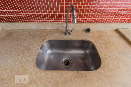 Casa de condomínio para alugar com 60m², 2 quartos e sem vaga Casa de condomínio para alugar com 60m², 2 quartos e sem vagaDetalhe cozinha