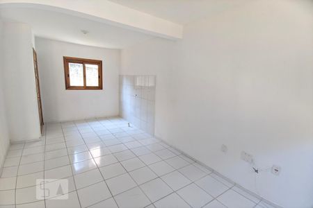 Sala de casa de condomínio para alugar com 2 quartos, 60m² em Rondônia, Novo Hamburgo
