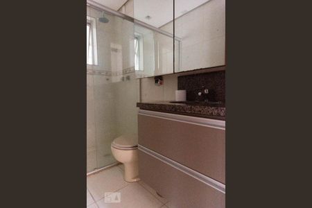 Banheiro de apartamento para alugar com 2 quartos, 63m² em Chácara das Pedras, Porto Alegre