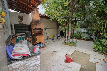 Casa para alugar com 530m², 3 quartos e 2 vagas Casa para alugar com 530m², 3 quartos e 2 vagasÁrea comum - Churrasqueira