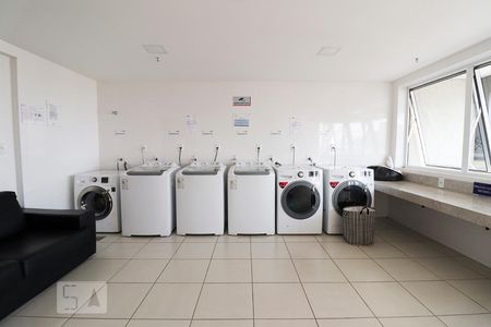 Studio para alugar com 41m², 1 quarto e 1 vaga Studio para alugar com 41m², 1 quarto e 1 vagaLavanderia