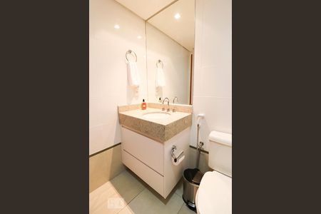 Studio para alugar com 41m², 1 quarto e 1 vaga Studio para alugar com 41m², 1 quarto e 1 vagaBanheiro