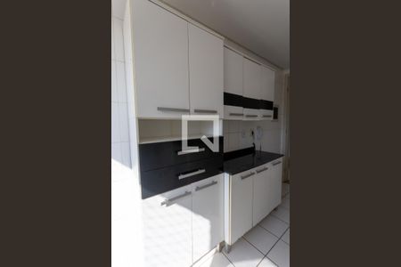 Cozinha - Armários de apartamento para alugar com 2 quartos, 70m² em Parque Amazônia, Goiânia