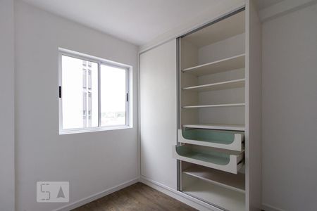 Quarto de apartamento para alugar com 2 quartos, 73m² em Hugo Lange, Curitiba