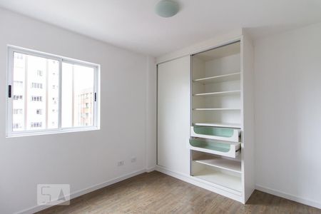 Suíte de apartamento para alugar com 2 quartos, 73m² em Hugo Lange, Curitiba