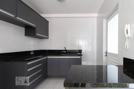 Apartamento para alugar com 73m², 2 quartos e 2 vagasCozinha