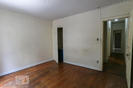 Quarto 01 de casa para alugar com 3 quartos, 150m² em Jardim Paulistano, São Paulo