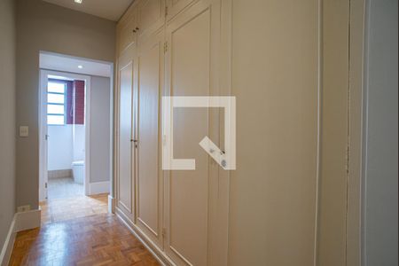 Apartamento para alugar com 172m², 3 quartos e 2 vagasCorredor dos quartos