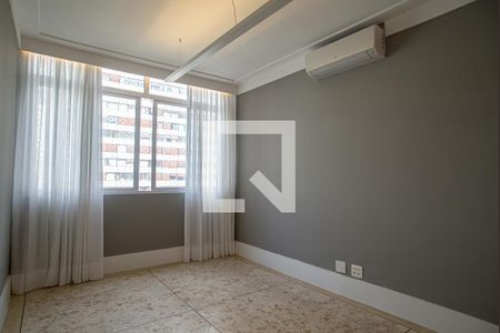 Apartamento para alugar com 172m², 3 quartos e 2 vagasQuarto 2 (reversível)