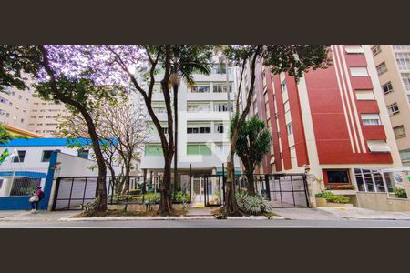 Apartamento para alugar com 172m², 3 quartos e 2 vagasFachada