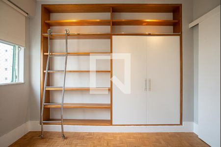 Apartamento para alugar com 172m², 3 quartos e 2 vagasQuarto 3 (reversível)