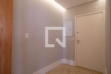 Apartamento para alugar com 172m², 3 quartos e 2 vagasHall de entrada do apartamento