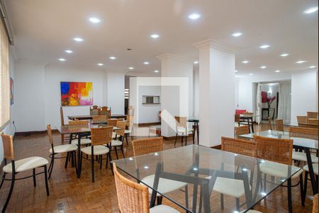 Apartamento para alugar com 172m², 3 quartos e 2 vagasÁrea comum - Salão de festas