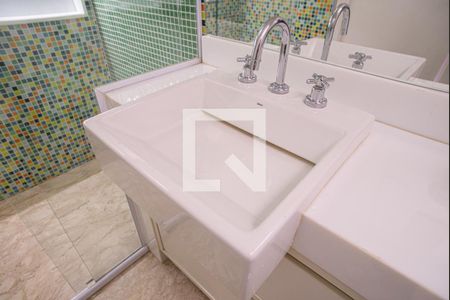 Apartamento para alugar com 172m², 3 quartos e 2 vagasBanheiro 2