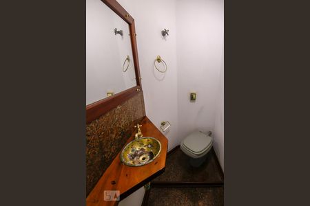 Lavabo de apartamento para alugar com 3 quartos, 154m² em Alto da Lapa, São Paulo