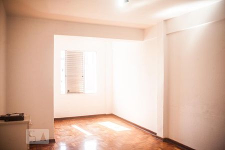 Studio para alugar com 28m², 1 quarto e sem vagaSala/Quarto