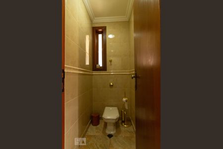 Casa à venda com 390m², 4 quartos e 4 vagasBanheiro Social