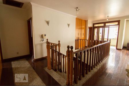 Casa à venda com 390m², 4 quartos e 4 vagasCorredor