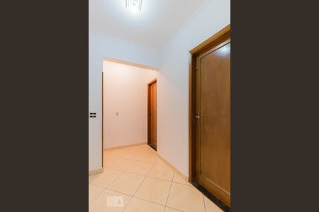 Corredor de casa à venda com 2 quartos, 70m² em Vila Ré, São Paulo