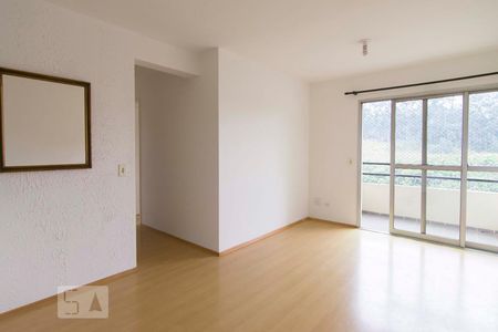 Sala de apartamento à venda com 3 quartos, 70m² em City América, São Paulo